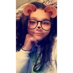 Meet your Posher, Kyra